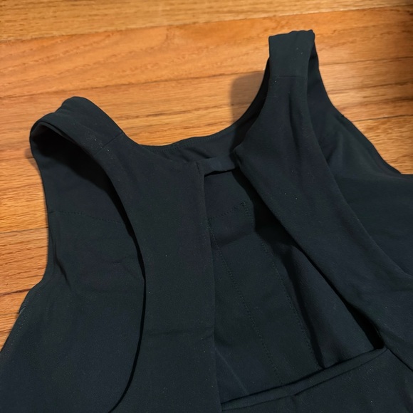 ATHLETA Conscious Crop Serene Green Workout Bra Top M - Picture 8 of 9